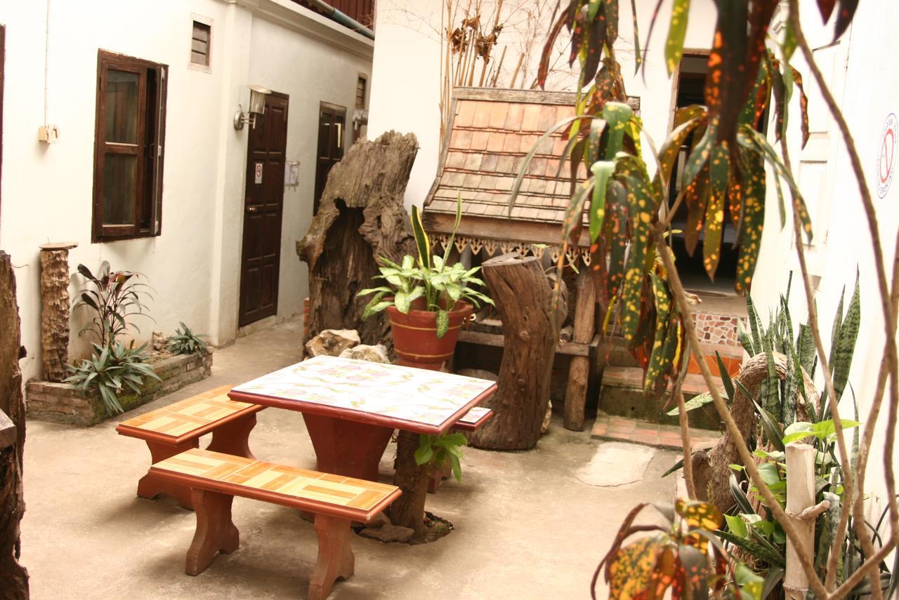 Mano Temple House Hotel Luang Prabang Exterior photo